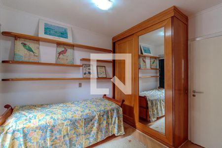 Apartamento para alugar com 200m², 4 quartos e 3 vagas Apartamento para alugar com 200m², 4 quartos e 3 vagasQuarto