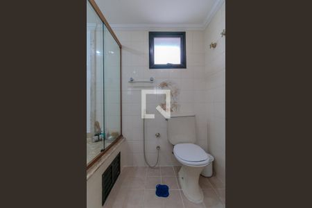 Apartamento para alugar com 200m², 4 quartos e 3 vagas Apartamento para alugar com 200m², 4 quartos e 3 vagasBanheiro