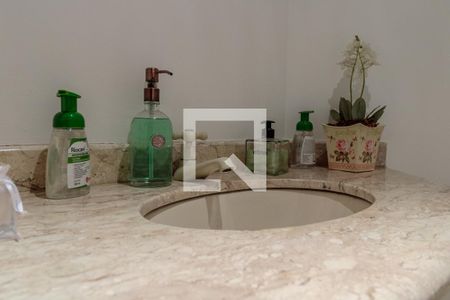 Apartamento para alugar com 200m², 4 quartos e 3 vagas Apartamento para alugar com 200m², 4 quartos e 3 vagasBanheiro