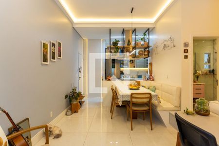 Apartamento à venda com 65m², 2 quartos e 1 vagaSala e Cozinha