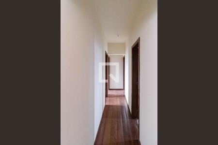 Corredor de apartamento à venda com 3 quartos, 87m² em Ouro Preto, Belo Horizonte
