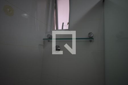 Apartamento para alugar com 90m², 2 quartos e 2 vagasDetalhe do banheiro