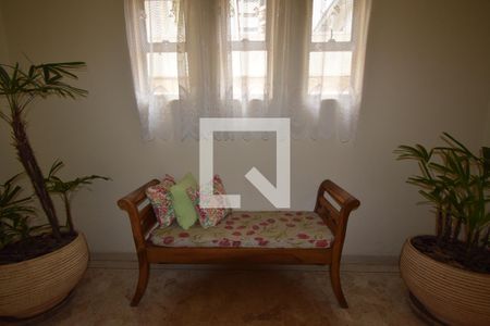 Apartamento para alugar com 90m², 2 quartos e 2 vagasHall social