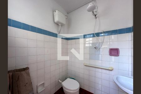 Casa para alugar com 380m², 3 quartos e 2 vagasBanheiro de Serviço