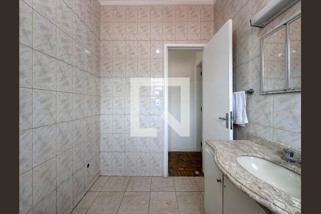 Casa para alugar com 380m², 3 quartos e 2 vagasBanheiro Social