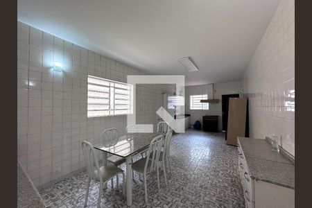Casa para alugar com 380m², 3 quartos e 2 vagasCozinha
