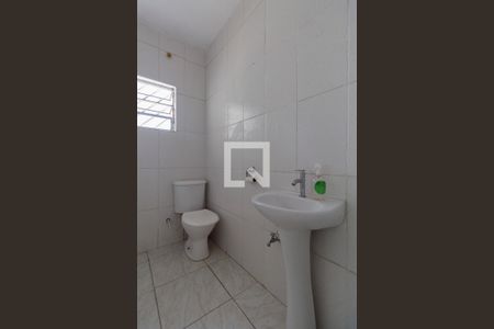 Banheiro de casa para alugar com 1 quarto, 40m² em Parque Boturussu, São Paulo