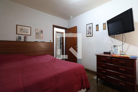 Apartamento à venda com 138m², 4 quartos e 2 vagasQuarto 2