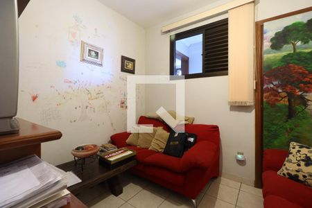 Apartamento à venda com 138m², 4 quartos e 2 vagasQuarto 3