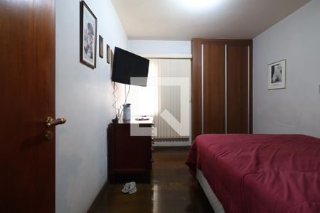 Apartamento à venda com 138m², 4 quartos e 2 vagasQuarto 2