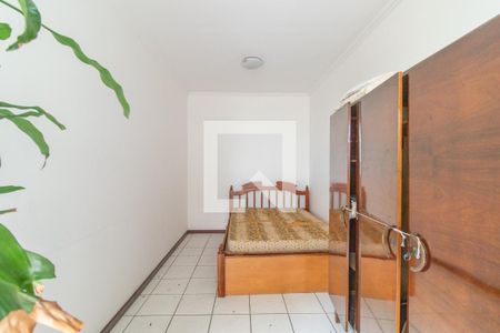 Quarto 1 de casa para alugar com 6 quartos, 474m² em Santo Antônio, Porto Alegre