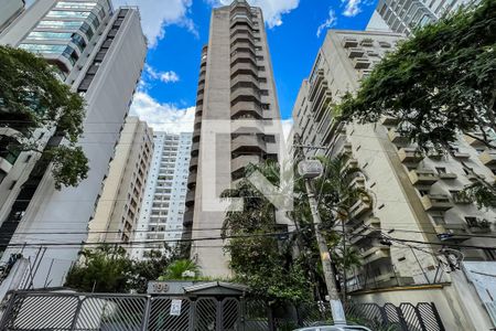 Apartamento à venda com 132m², 3 quartos e 2 vagasFachada
