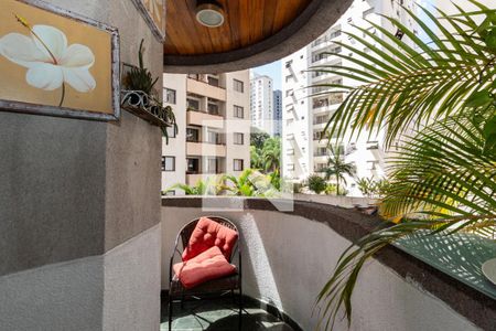 Varanda de apartamento à venda com 3 quartos, 132m² em Moema, São Paulo