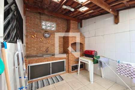 Casa à venda com 110m², 2 quartos e 2 vagasChurrasqueira