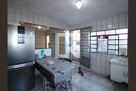 Casa para alugar com 450m², 3 quartos e 2 vagasCozinha