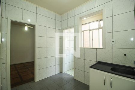 Cozinha de apartamento para alugar com 2 quartos, 63m² em Menino Deus, Porto Alegre