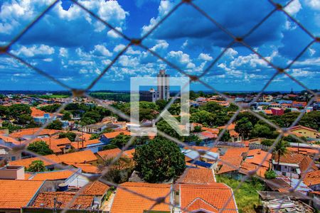 VISTA DA SALA de apartamento à venda com 2 quartos, 89m² em Jardim Chapadão, Campinas