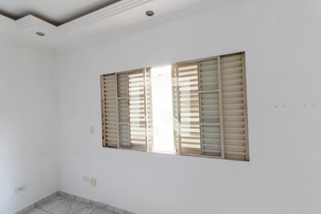 Casa à venda com 240m², 4 quartos e 4 vagas Casa à venda com 240m², 4 quartos e 4 vagasQuarto Suíte 3