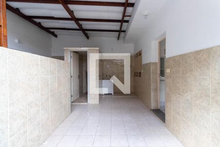 Casa à venda com 240m², 4 quartos e 4 vagas Casa à venda com 240m², 4 quartos e 4 vagasLavanderia 1