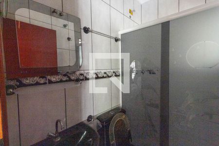 Casa à venda com 240m², 4 quartos e 4 vagas Casa à venda com 240m², 4 quartos e 4 vagasBanheiro da Suíte 1