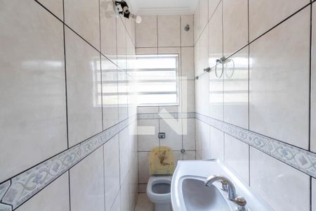 Casa à venda com 240m², 4 quartos e 4 vagas Casa à venda com 240m², 4 quartos e 4 vagasLavabo 2