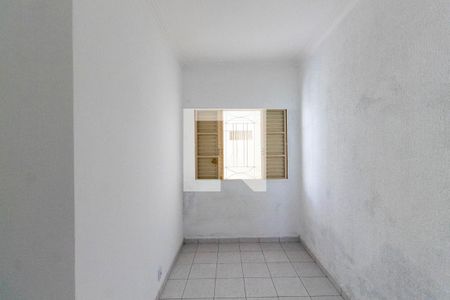 Casa à venda com 240m², 4 quartos e 4 vagas Casa à venda com 240m², 4 quartos e 4 vagasQuarto