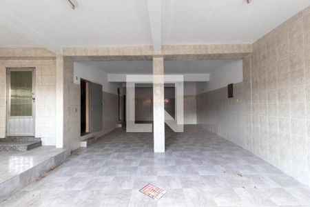 Casa à venda com 240m², 4 quartos e 4 vagas Casa à venda com 240m², 4 quartos e 4 vagasGaragem