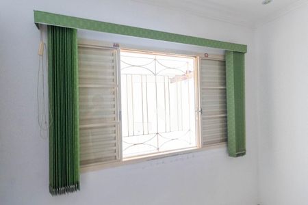 Casa à venda com 240m², 4 quartos e 4 vagas Casa à venda com 240m², 4 quartos e 4 vagasQuarto Suíte 1