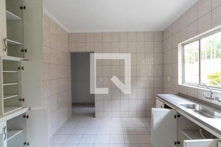 Casa à venda com 240m², 4 quartos e 4 vagas Casa à venda com 240m², 4 quartos e 4 vagasCozinha 1