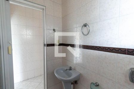 Casa à venda com 240m², 4 quartos e 4 vagas Casa à venda com 240m², 4 quartos e 4 vagasBanheiro 4