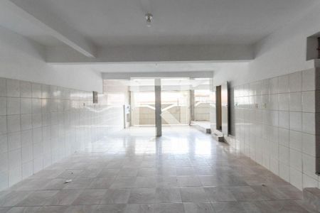 Casa à venda com 240m², 4 quartos e 4 vagas Casa à venda com 240m², 4 quartos e 4 vagasGaragem