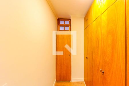 Apartamento para alugar com 125m², 2 quartos e 2 vagas Apartamento para alugar com 125m², 2 quartos e 2 vagasCloset