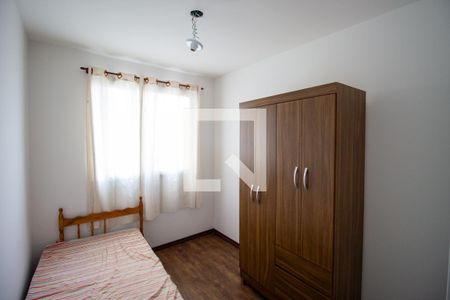 Quarto 2 de apartamento para alugar com 2 quartos, 41m² em Itaquera, São Paulo