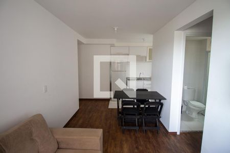 Sala de apartamento para alugar com 2 quartos, 41m² em Itaquera, São Paulo