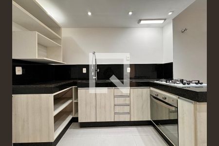 Apartamento à venda com 83m², 2 quartos e 2 vagas Apartamento à venda com 83m², 2 quartos e 2 vagasCozinha