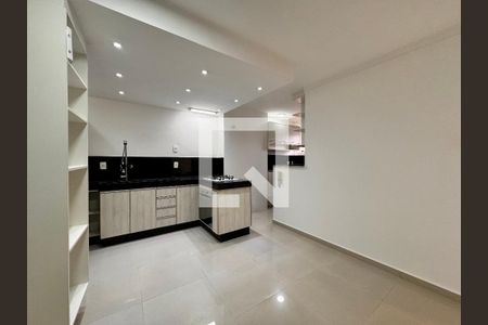 Apartamento à venda com 83m², 2 quartos e 2 vagas Apartamento à venda com 83m², 2 quartos e 2 vagasCozinha