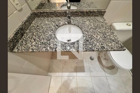 Apartamento à venda com 83m², 2 quartos e 2 vagas Apartamento à venda com 83m², 2 quartos e 2 vagasBanheiro