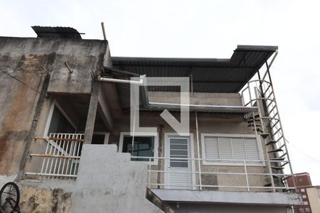 Casa para alugar com 100m², 2 quartos e sem vagaárea externa