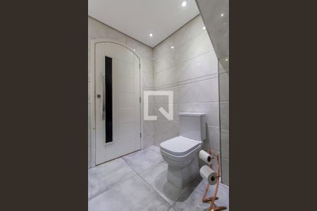 Casa à venda com 180m², 3 quartos e 2 vagasLavabo