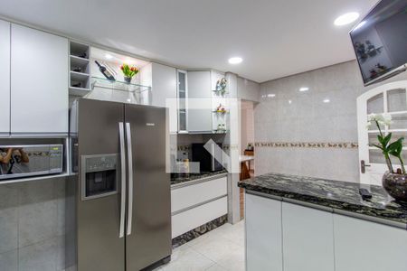 Casa à venda com 180m², 3 quartos e 2 vagasCozinha 