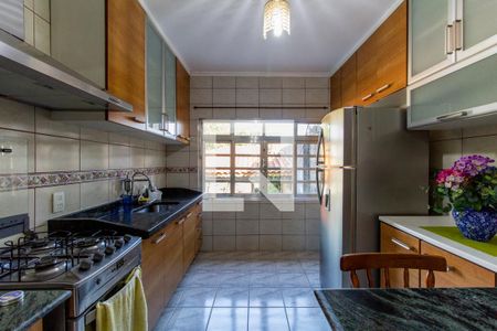 Casa à venda com 300m², 3 quartos e 2 vagasCozinha 