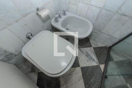 Casa à venda com 169m², 3 quartos e 1 vaga Casa à venda com 169m², 3 quartos e 1 vagaBanheiro da Suíte 1