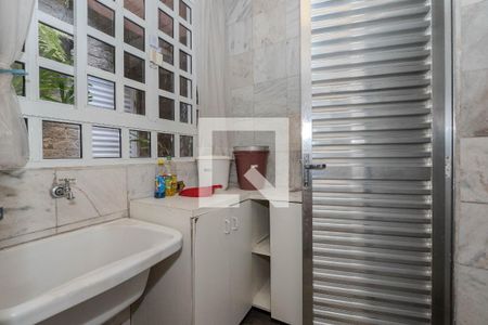 Casa à venda com 169m², 3 quartos e 1 vaga Casa à venda com 169m², 3 quartos e 1 vagaÁrea de Serviço