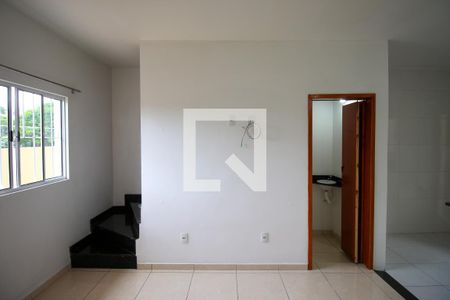 Sala de casa para alugar com 2 quartos, 68m² em Cidade Líder, São Paulo
