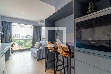 Cozinha de apartamento para alugar com 1 quarto, 29m² em Pinheiros, São Paulo