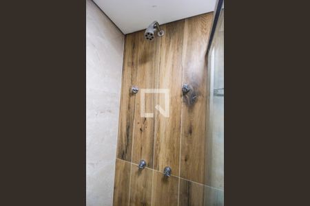 Apartamento para alugar com 67m², 2 quartos e 2 vagas Apartamento para alugar com 67m², 2 quartos e 2 vagasBanheiro da Suíte
