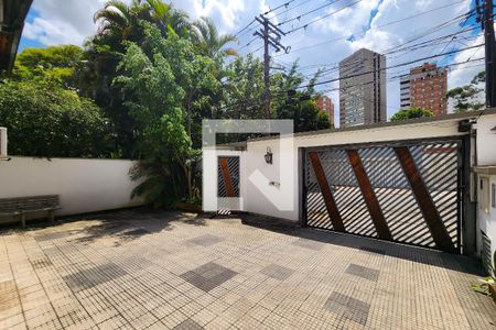 Casa à venda com 208m², 3 quartos e 4 vagasGaragem