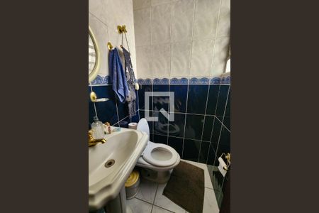 Casa à venda com 208m², 3 quartos e 4 vagasLavabo