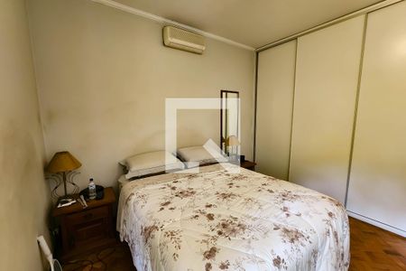 Casa à venda com 208m², 3 quartos e 4 vagasQuarto 2