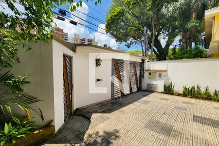 Casa à venda com 208m², 3 quartos e 4 vagasGaragem